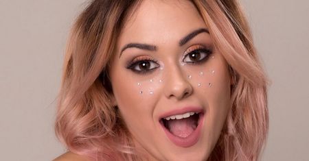 Wiemy kto zastąpi Deynn w kampanii "perfumerii"! FAJNIEJSZA OD MARITY?