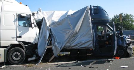 Koszmarny karambol na A4. Te zdjęcia przerażają