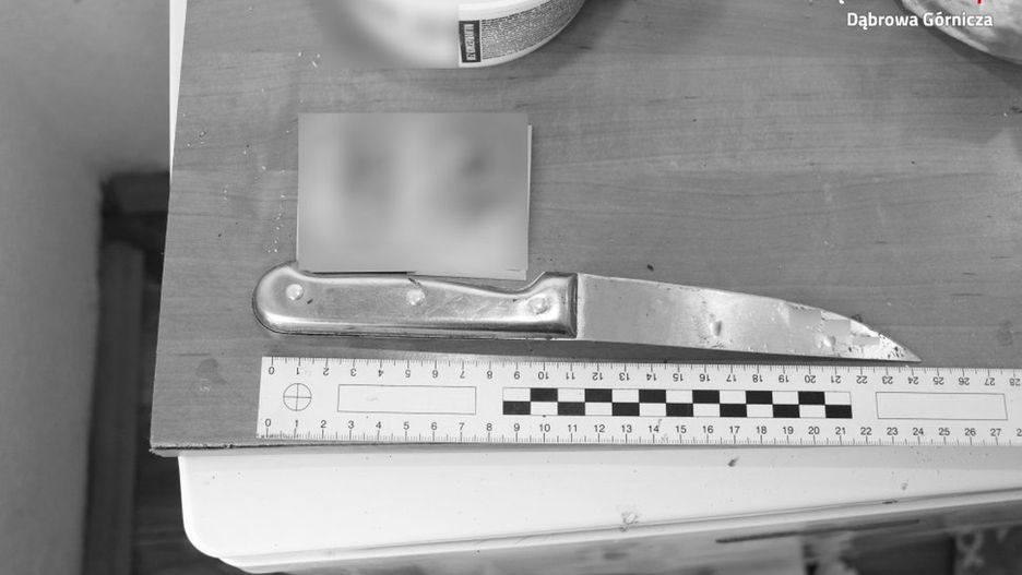 Policjanci aresztowali mieszkańca Dąbrowy Górniczej, który nożem zaatakował swojego kompana od kieliszka.