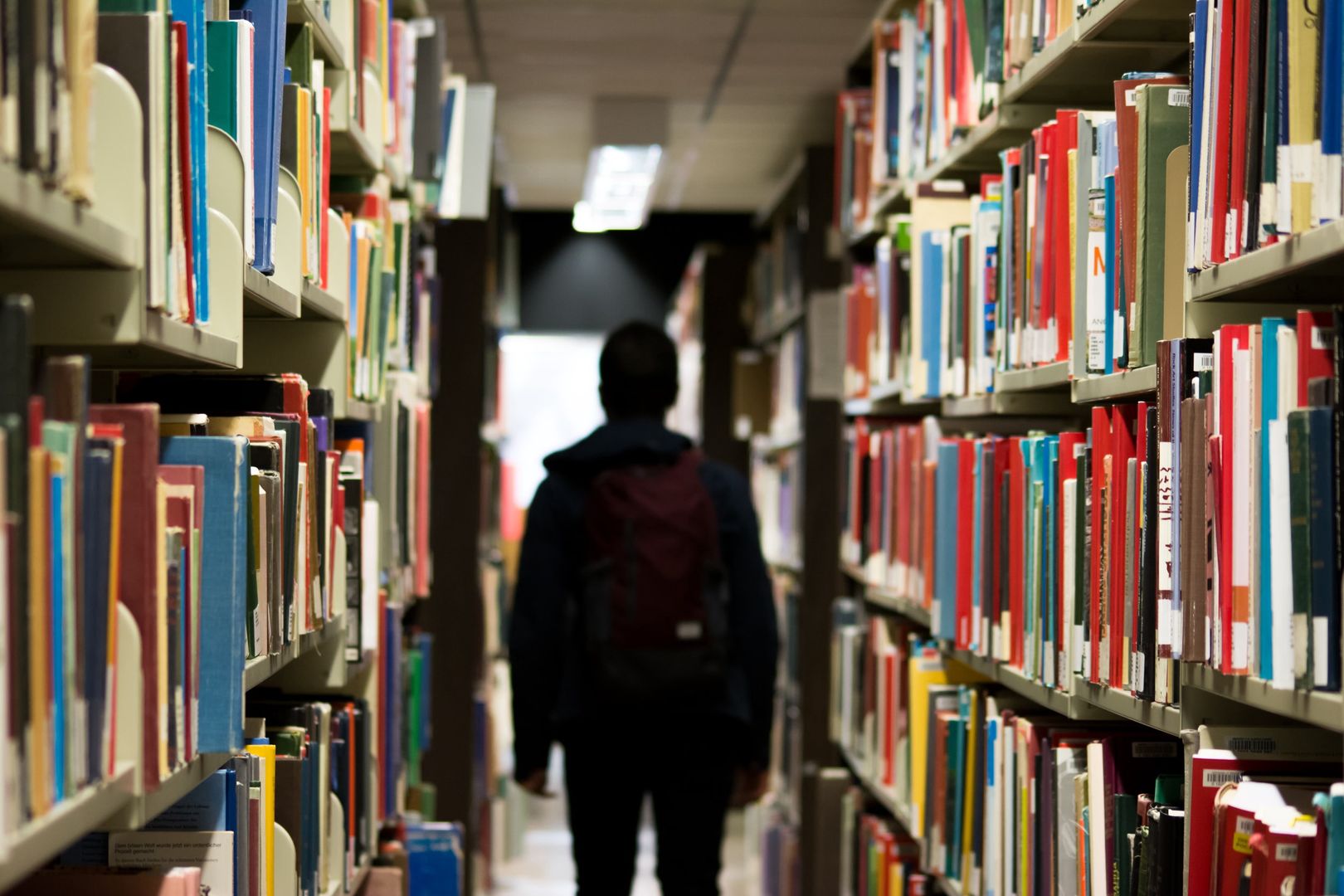 Studenci rezygnują z nauki na uczelni. Powód jest zawsze ten sam