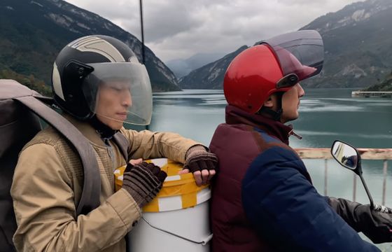 Apple z reklamą "The Bucket" dla chińskich konsumentów