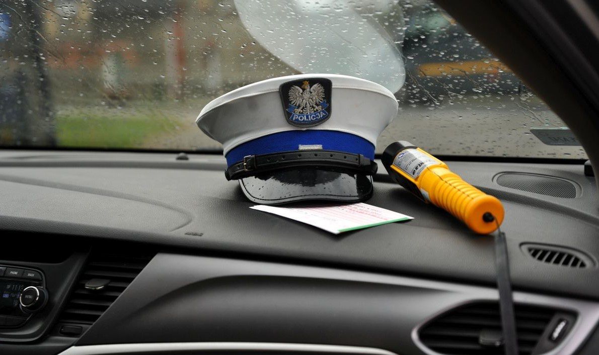 Pijani policjanci na patrolu - wstrząsające ustalenia z Płońska