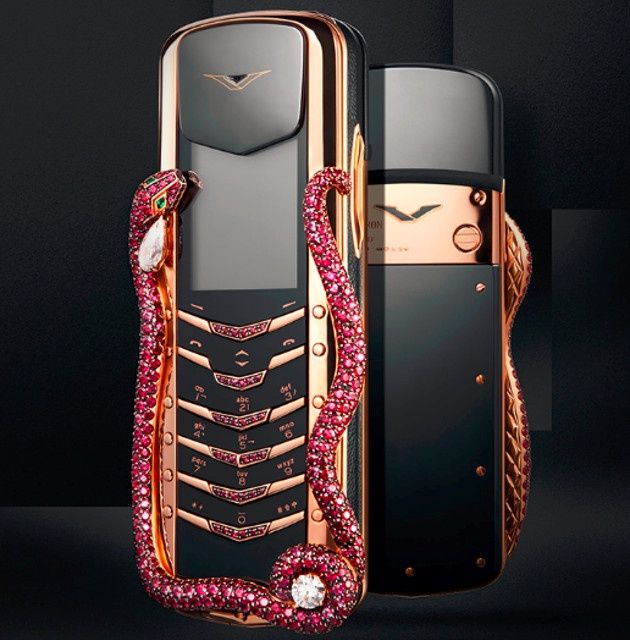 Vertu SIGNATURE Cobra telefon