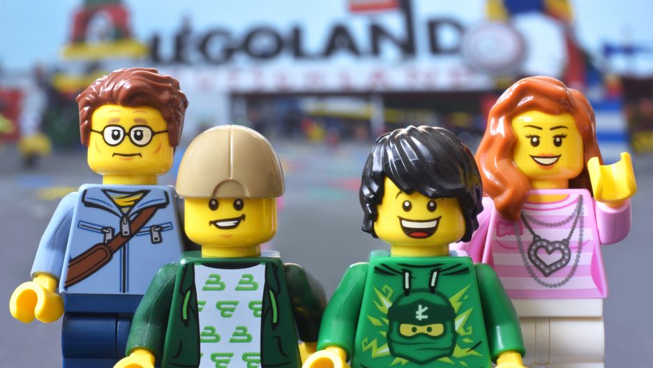 lego, minifigure, family, legoland, entrance, face, smile, mother, father, background, beautiful, boy, brown, character, childhood, city, colorful, concept, cute, editorial, fun, grass, green, happiness, happy, illustrative, illustrative editorial, kid, lifestyle, little, miniature, outdoor, park, people, plastic, play, red, season, small, spring, street, summer, young, man, road