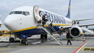 A jednak! Ryanair zapowiada zwiększenie limitu bezpłatnego bagażu podręcznego