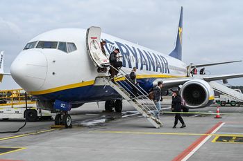 A jednak! Ryanair zapowiada zwiększenie limitu bezpłatnego bagażu podręcznego