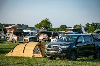Rekordowe spotkanie miłośników terenówek Toyoty. Można było zobaczyć niemal wszystkie wersje