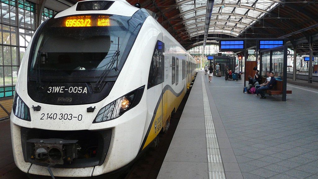 Pociąg Kolei Dolnośląskich