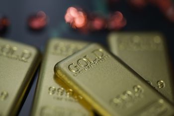 Sukces trwał sekundy. Zamienili ołów w złoto