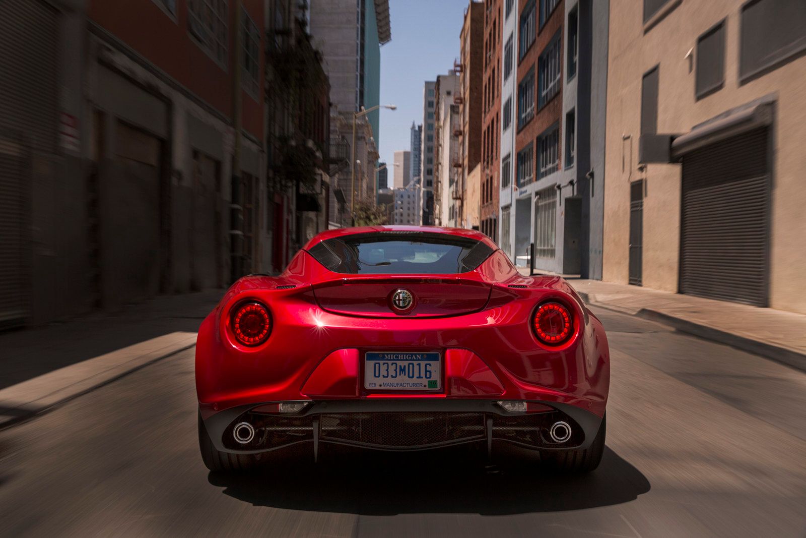Alfa Romeo 4C w wersji na rynek amerykański w obszernej galerii zdjęć 63