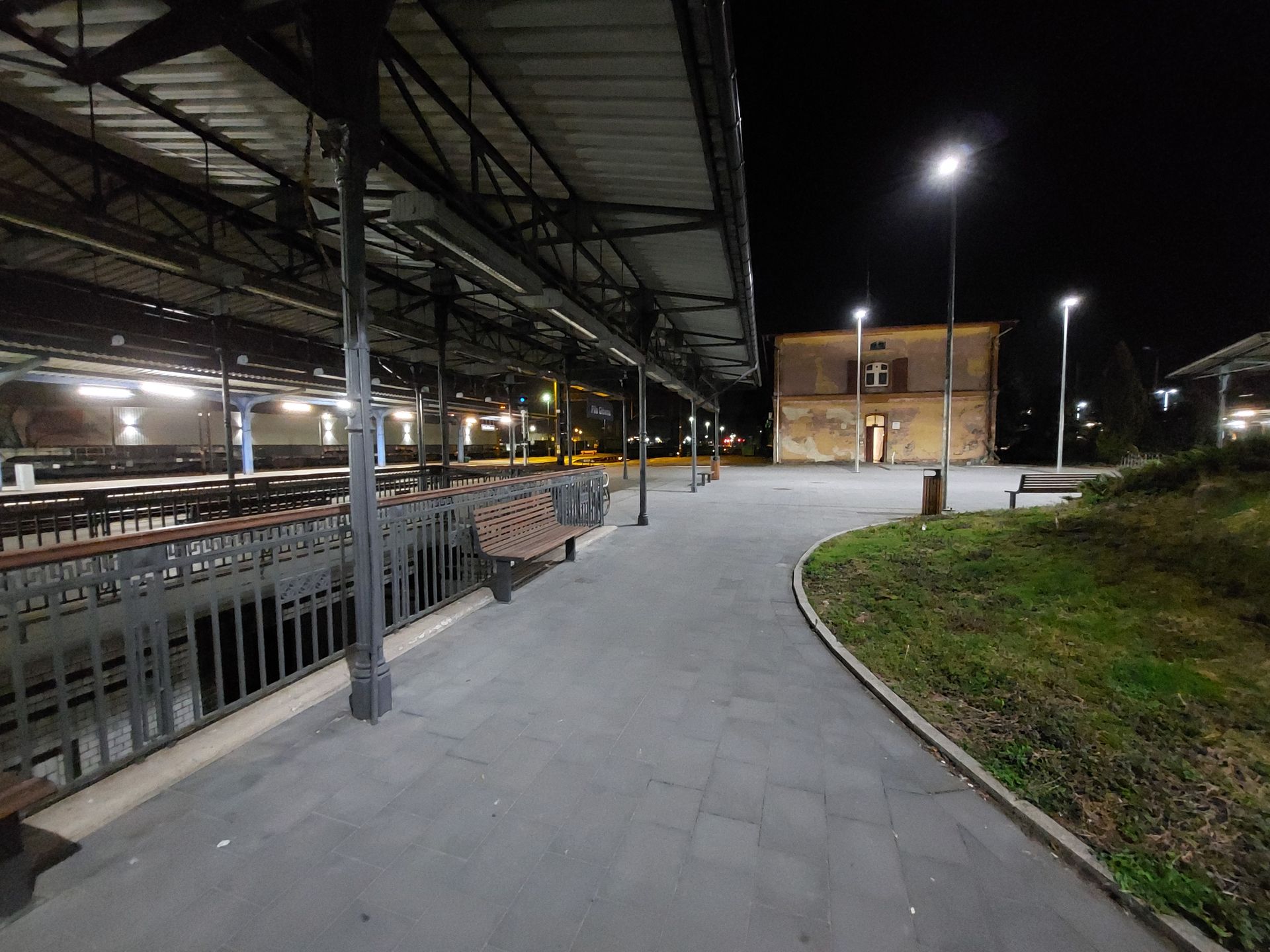 Smartfon szyty na miarę. Test Samsunga Galaxy A52 5G 35