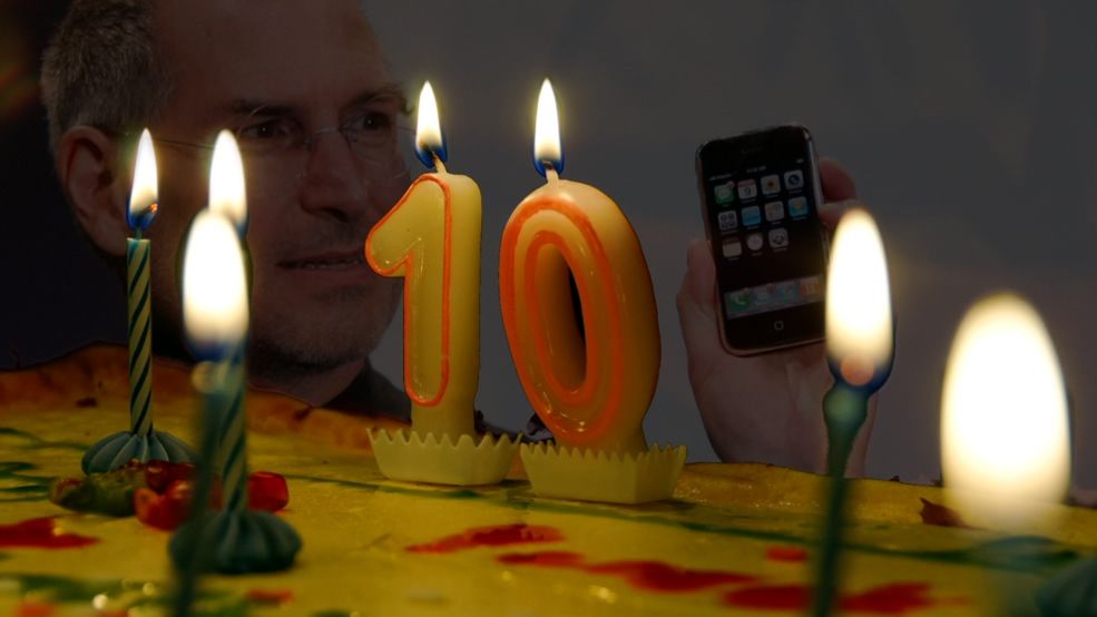 iPhone trafił do sprzedaży 10 lat temu 1