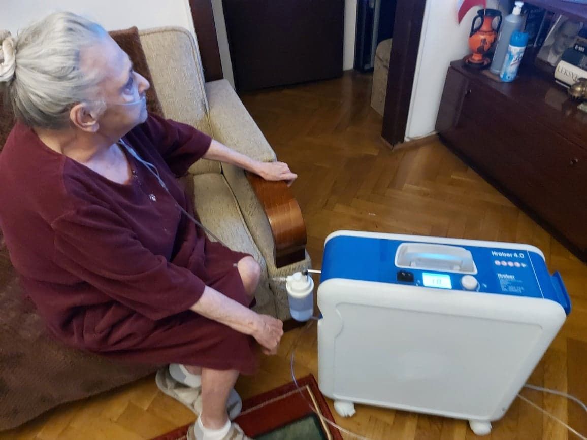 Podwyżki cen prądu są dla nich jak wyrok. "To oznacza śmierć albo z głodu, albo z uduszenia się"