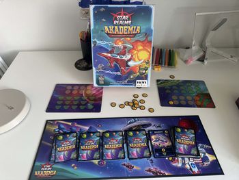 Pierwsza taka "karcianka". Moc zabawy dla całej rodziny