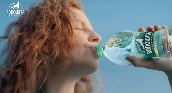 Maskotki Wilczków w kampanii wody Rodowita