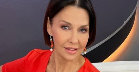 W czerwieni jej do twarzy. W takiej sukience Anna Popek poprowadziła program