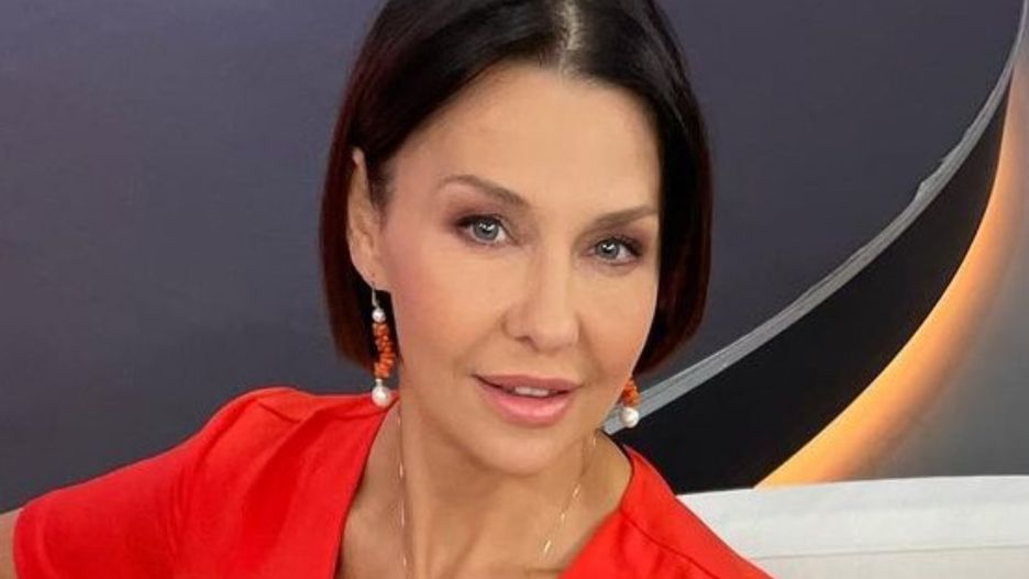 Anna Popek założyła czerwoną sukienkę 