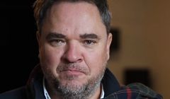 „Małe Charaktery” wycięły z opowiadania Grzegorza Kasdepke wątek o uchodźcach, pisarz pozwie za „przemyślany akt cenzury”