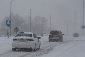 Atak zimy na Pomorzu. Nawet 70 cm śniegu i silny wiatr