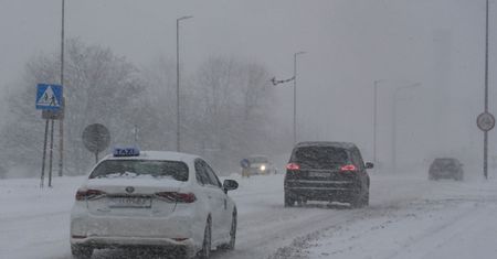 Atak zimy na Pomorzu. Nawet 70 cm śniegu i silny wiatr