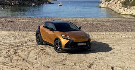 Modny crossover Toyoty w mocno obniżonych cenach