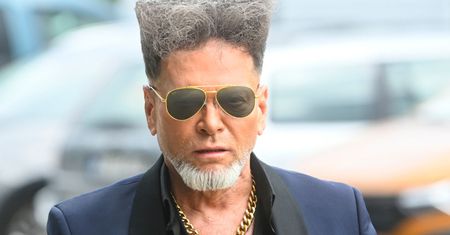 Krzysztof Rutkowski rekompensuje sobie dzieciństwo w biedzie? Opowiedział o rodzinie