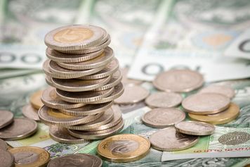 Straciła ponad 4500 zł po kontakcie z "kupującym". Oszustwo w gminie Szydłów