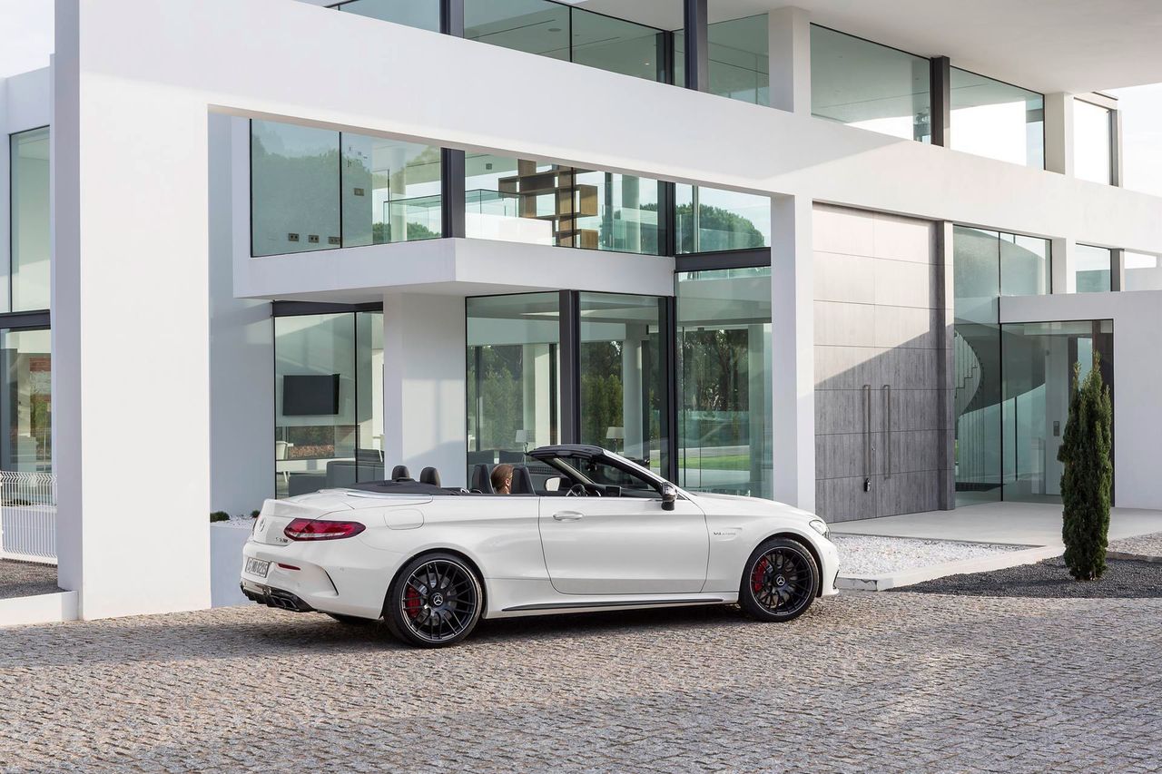 Mercedes-AMG C 63 Cabriolet (2016) - premiera