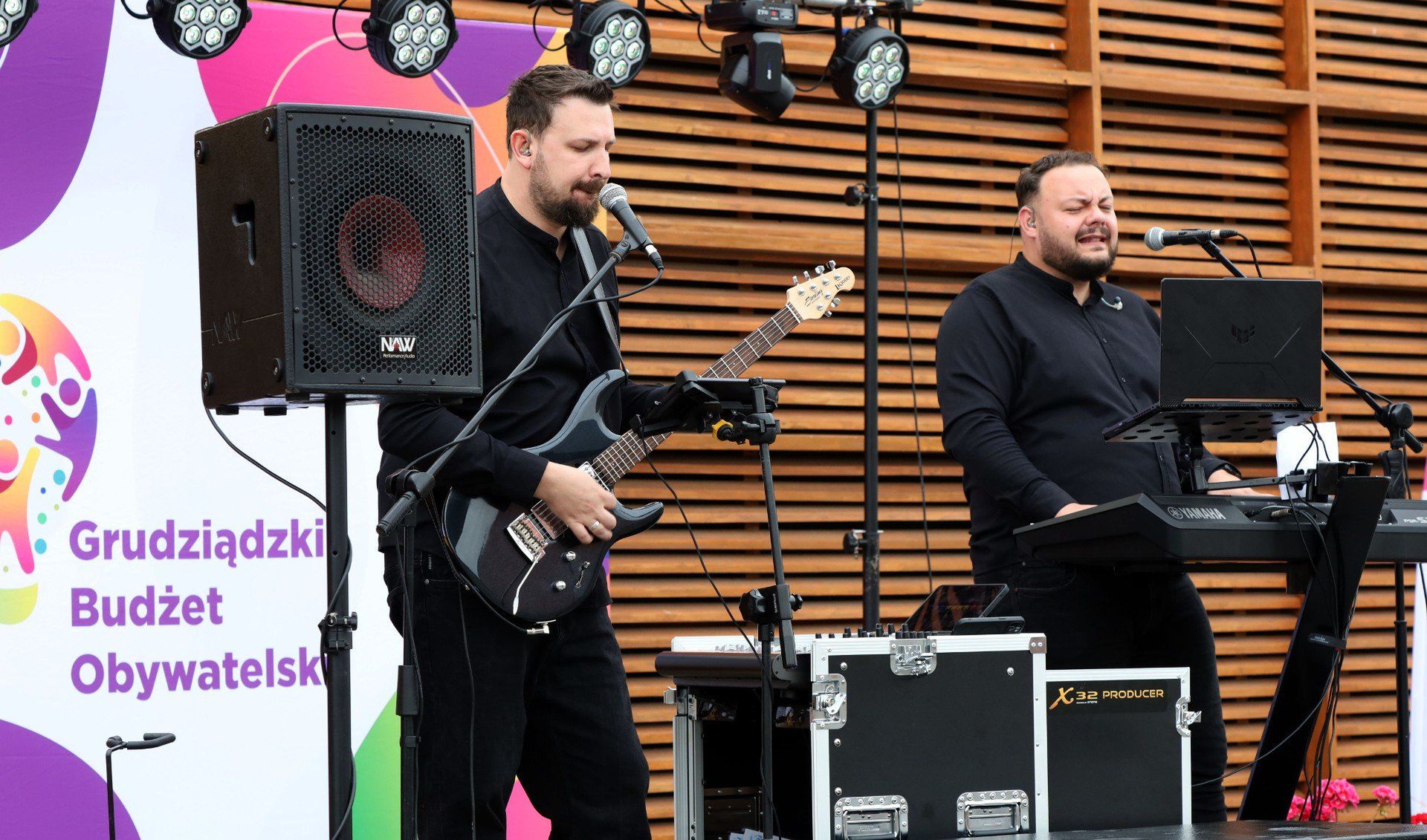 Zespół Express Duo grał do tańca w marinie Grudziądz