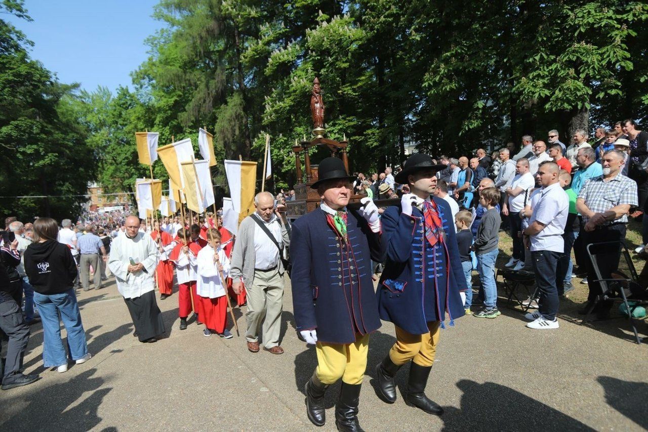 Pielgrzymka mężczyzn i młodzieńców do Piekar Śląskich to tradycja, pielęgnowana od dziesięcioleci