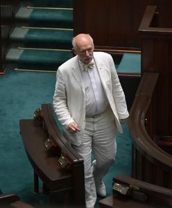 Janusz Korwin-Mikke ma problemy. Zajmie się nim komisja etyki