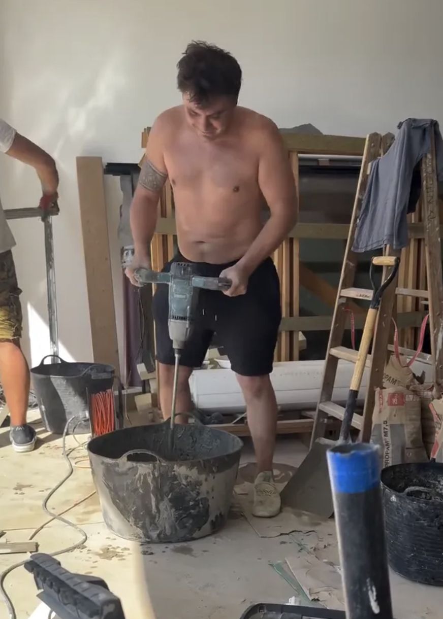Daniel Martyniuk na placu budowy