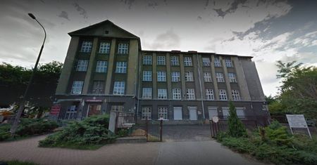 Już nie ulica Spokojna. Zespół Szkół Odzieżowo-Włókienniczych w Lublinie zmieni swój adres