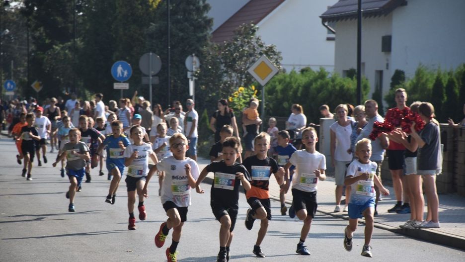 II Bieg Króla Władysława w Dobrzycy - biegi dla dzieci i młodzieży