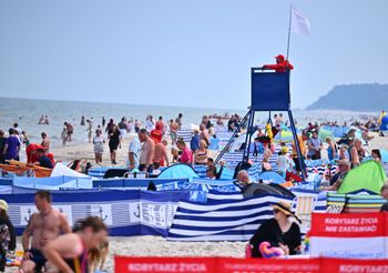Przez dwa miesiące tętni życiem. "Przyjeżdża od 30 do 50 tys. turystów dziennie"