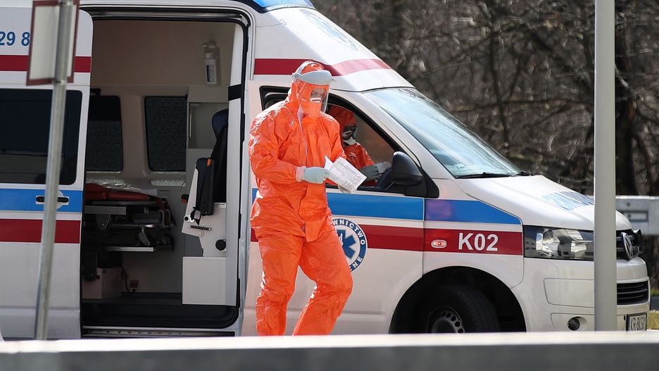 Czy koronawirus przenosi się w powietrzu? 