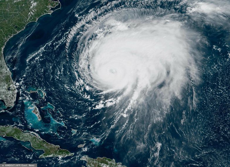 Potężny huragan Fiona na Atlantyku. Oto widok z wnętrza