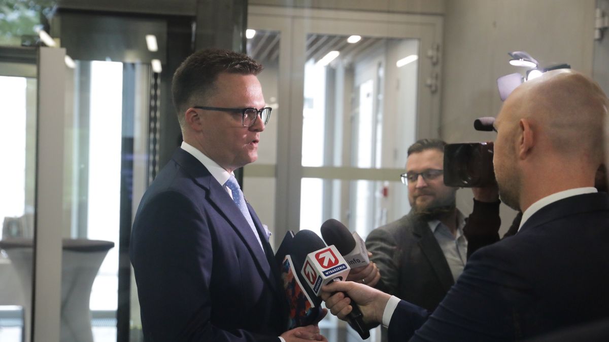 Hołownia: Dementuję informację, że jestem zakonnicą w ciąży