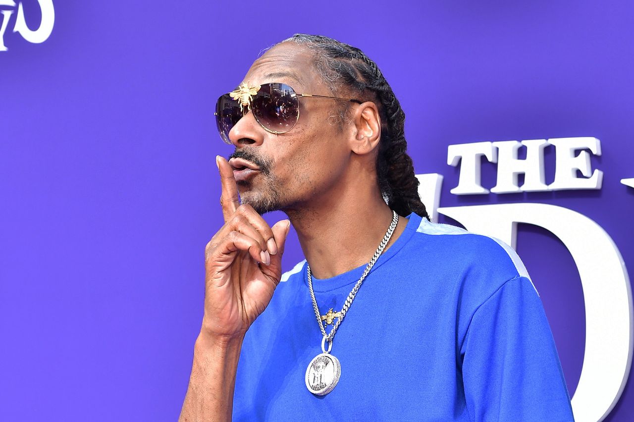 LOS ANGELES, CALIFORNIA - OCTOBER 06: Snoop Dogg attends the Premiere of MGM's 'The Addams Family' at Westfield Century City AMC on October 06, 2019 in Los Angeles, California. (Photo by Emma McIntyre/Getty Images)