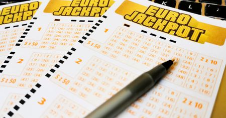 Polak wygrał w Eurojackpot. Totalizator ujawnił, gdzie kupił los