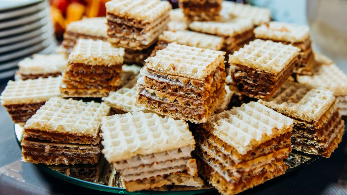 Najlepsze wafle świąteczne. Przygotowanie to bułka z masłem