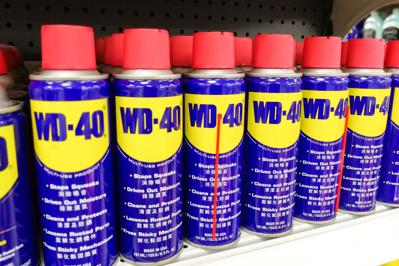 WD-40 to środek, który warto mieć w domu i samochodzie