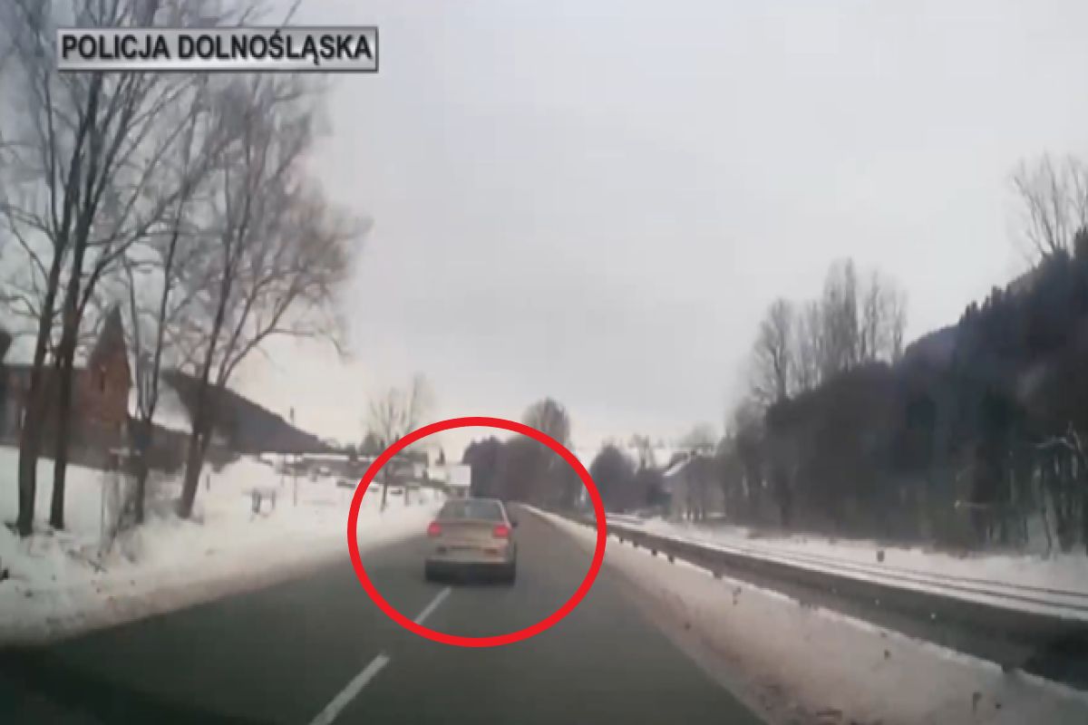 Kierująca pojazdem kobieta była kompletnie pijana