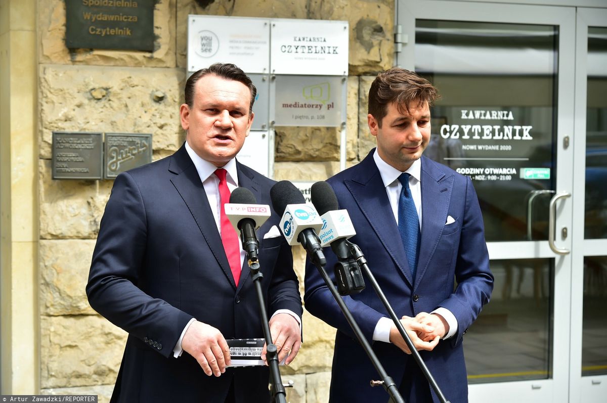 Dominik Tarczyński i Patryk Jaki mają być tymi posłami, którzy wystartują w październikowych wyborach
