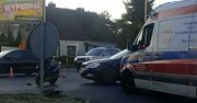 Wypadek na ul. Władysława IV w Koszalinie. Motorowerzysta zderzył się z samochodem osobowym