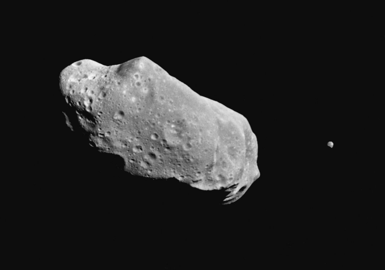 W pobliżu Ziemi pojawi się duża asteroida. Jest wielkości piramidy