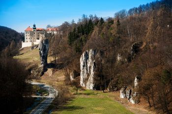 Aktywny weekend? Poznaj trasy kajakowe w Małopolsce. To dokonała okazja na spędzenie czasu z całą rodziną