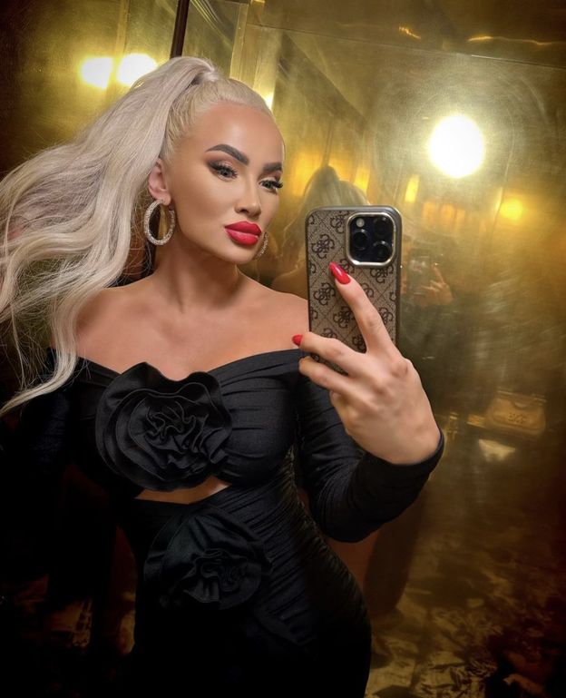 Tak na przestrzeni lat zmieniała się Izabela Macudzińska. Dziś wygląda JAK INNA OSOBA! (ZDJĘCIA)