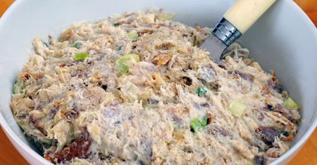 Ta pasta kanapkowa bije łososia na głowę. Tania i znika w chwilę