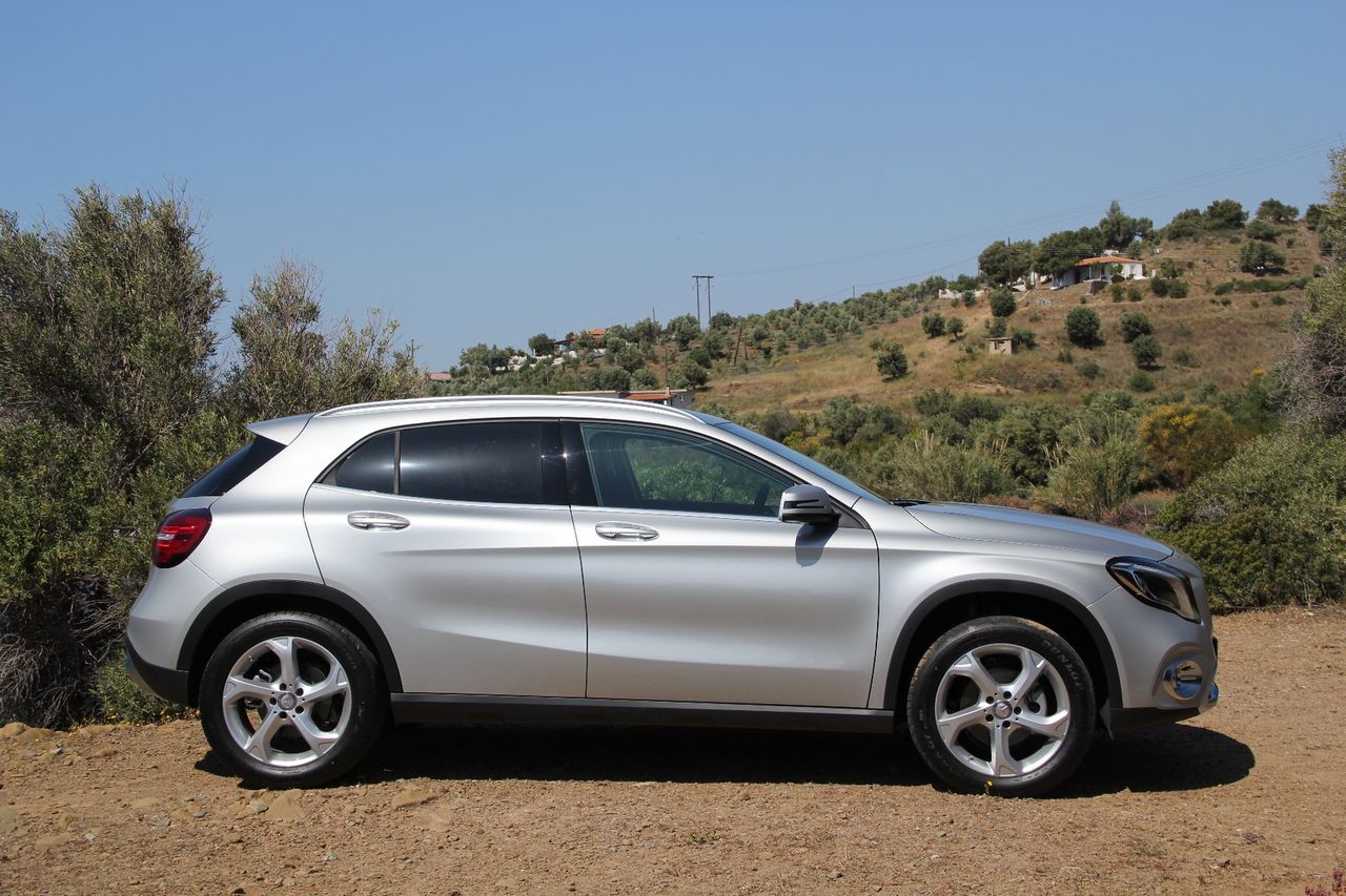 Mercedes-Benz GLA - najpopularniejszy crossover premium w Polsce